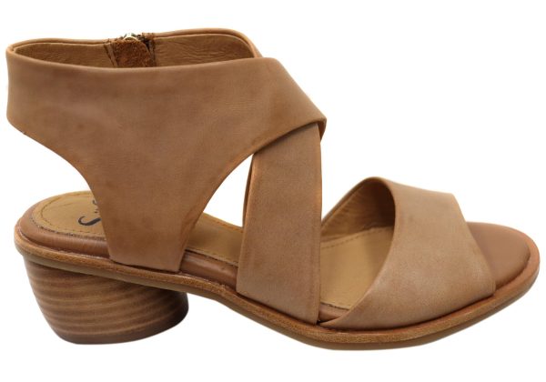 Sofft Women's Camille Heeled Sandal, Luggage, 8.5